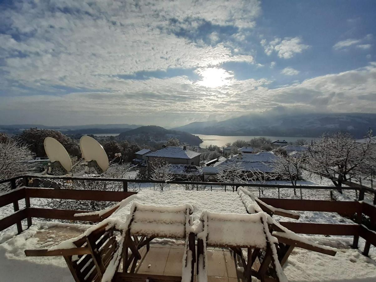Mihaela Lake Retreat Yuvalar Exterior photo