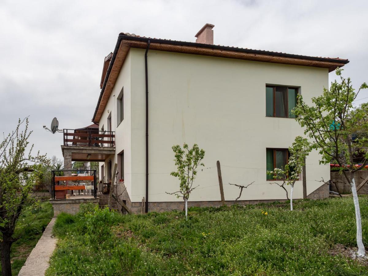 Mihaela Lake Retreat Yuvalar Exterior photo